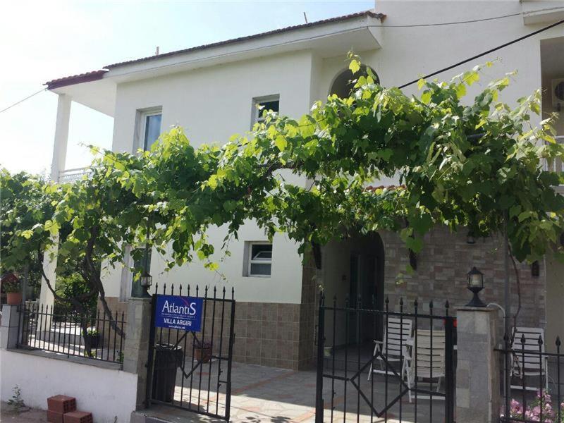 سكالا بوتامياس Studios Argiri المظهر الخارجي الصورة